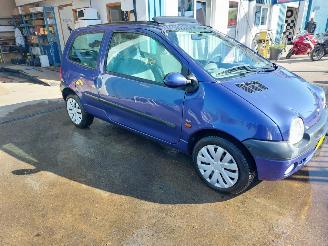 Renault Twingo Twingo (C06) Hatchback 3-drs 1.2 16V picture 3