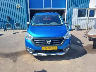 Dacia Lodgy Lodgy (JS/SD0J) MPV 1.2 TCE 16V picture 2