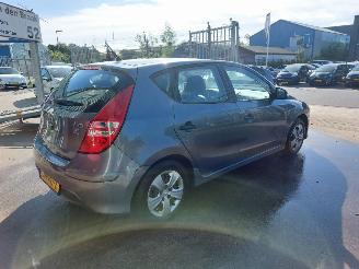 Hyundai I-30 i30 (FD) Hatchback 1.4 CVVT 16V picture 6