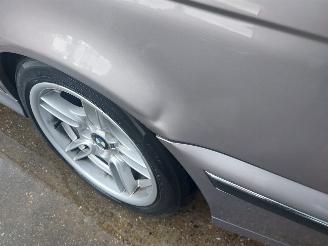 BMW 5-serie 5 serie (E39) Sedan 523i 24V picture 15