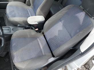 Ford Focus Focus 1 Hatchback 1.6 16V (FYDA) picture 8