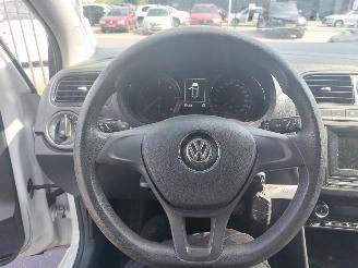 Volkswagen Polo Polo V (6R) Hatchback 1.4 TDI picture 11