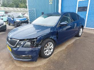 Unfallwagen Skoda Octavia Octavia (5EAA) Liftback 1.6 TDI 16V 2017/9