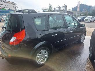 Renault Grand-scenic Grand Scénic II (JM) MPV 1.9 dCi 130 picture 6