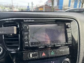 Mitsubishi Outlander 2.0 PHEV 89KW Autom. Clima Navi Schuifdak Instyle+ NAP picture 18