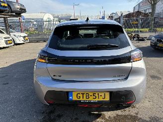 Peugeot 208 1.2 Hybrid 74KW Autom. E-DCS6 Active Clima Navi Led NAP picture 4