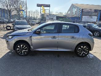 Peugeot 208 1.2 Hybrid 74KW Autom. E-DCS6 Active Clima Navi Led NAP picture 3