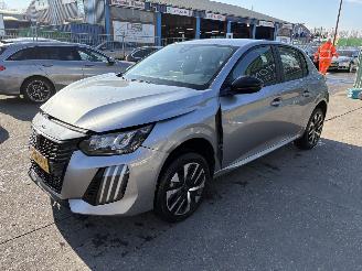 Damaged car Peugeot 208 1.2 Hybrid 74KW Autom. E-DCS6 Active Clima Navi Led NAP 2024/11