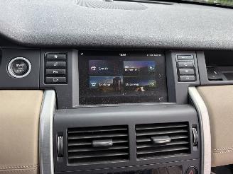 Land Rover Discovery Sport 2.0 TD4 110KW Autom. Clima Navi Pano Led Xenon 7-Pers picture 15