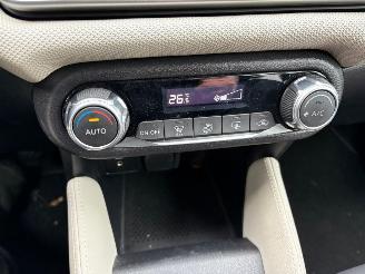 Nissan Micra 1.0 IG-T N-Connecta 74kW NAP Navi picture 13