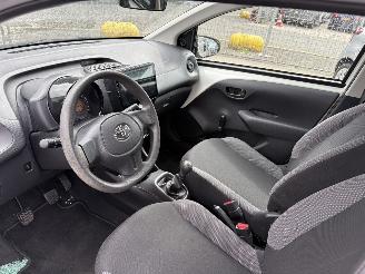 Toyota Aygo 1.0 VVT-I 53KW X 5-Drs Apple Carplay NAP picture 6