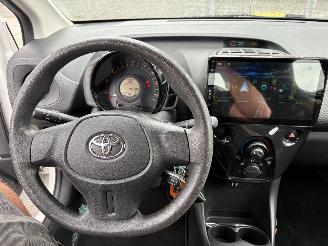 Toyota Aygo 1.0 VVT-I 53KW X 5-Drs Apple Carplay NAP picture 8