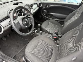 Mini One 1.6 72KW Airco Holland Street picture 7