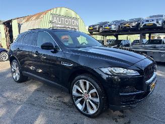 Avarii autoturisme Jaguar F-Pace 2.0D 132KW Autom. Pano Clima Navi AWD Portfolio NAP 2017/1