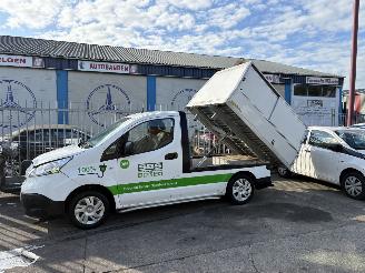 damaged commercial vehicles Nissan E-NV200 40 kWh 80KW Kieper Autom. Clima Navi Business Zwaailicht NAP 2020/2