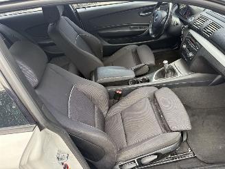 BMW 1-serie 116I 90KW Airco Xenon M-pakket picture 8