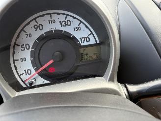 Toyota Aygo 1.0-12V 50KW Navigator Airco Comfort 5-Drs NAP picture 10