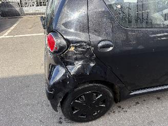Toyota Aygo 1.0-12V 50KW Navigator Airco Comfort 5-Drs NAP picture 11