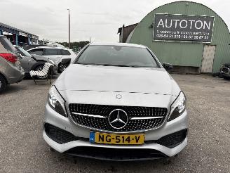 Mercedes A-klasse 180 Autom. 90KW Clima Navi Led AMG-pakket Xenon picture 2