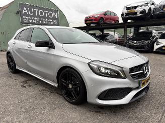  Mercedes A-klasse 180 Autom. 90KW Clima Navi Led AMG-pakket Xenon 2017/1