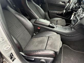 Mercedes A-klasse 180 Autom. 90KW Clima Navi Led AMG-pakket Xenon picture 7