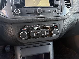 Volkswagen Tiguan 1.4 TSI 118KW Navi clima Led Xenon Sport & Style NAP picture 10