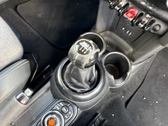 Mini Cooper 1.5 100KW Clima Navi Led Business NAP picture 11