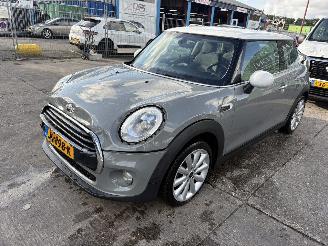 Mini Cooper 1.5 100KW Clima Navi Led Business NAP picture 5
