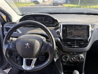 Peugeot 2008 1.2 81KW Autom. Clima Navi Led Active NAP picture 7