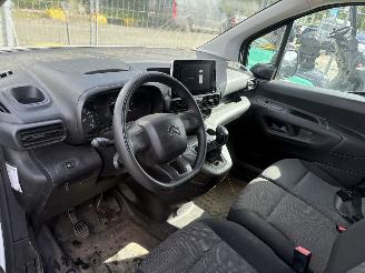 Citroën Berlingo 1.5 Bluehdi 73KW Navi Clima Schuifdeur Club NAP picture 6