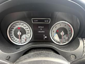 Mercedes A-klasse 200 Autom. 115KW Navi Clima Led Xenon AMG-Pakket NAP picture 9