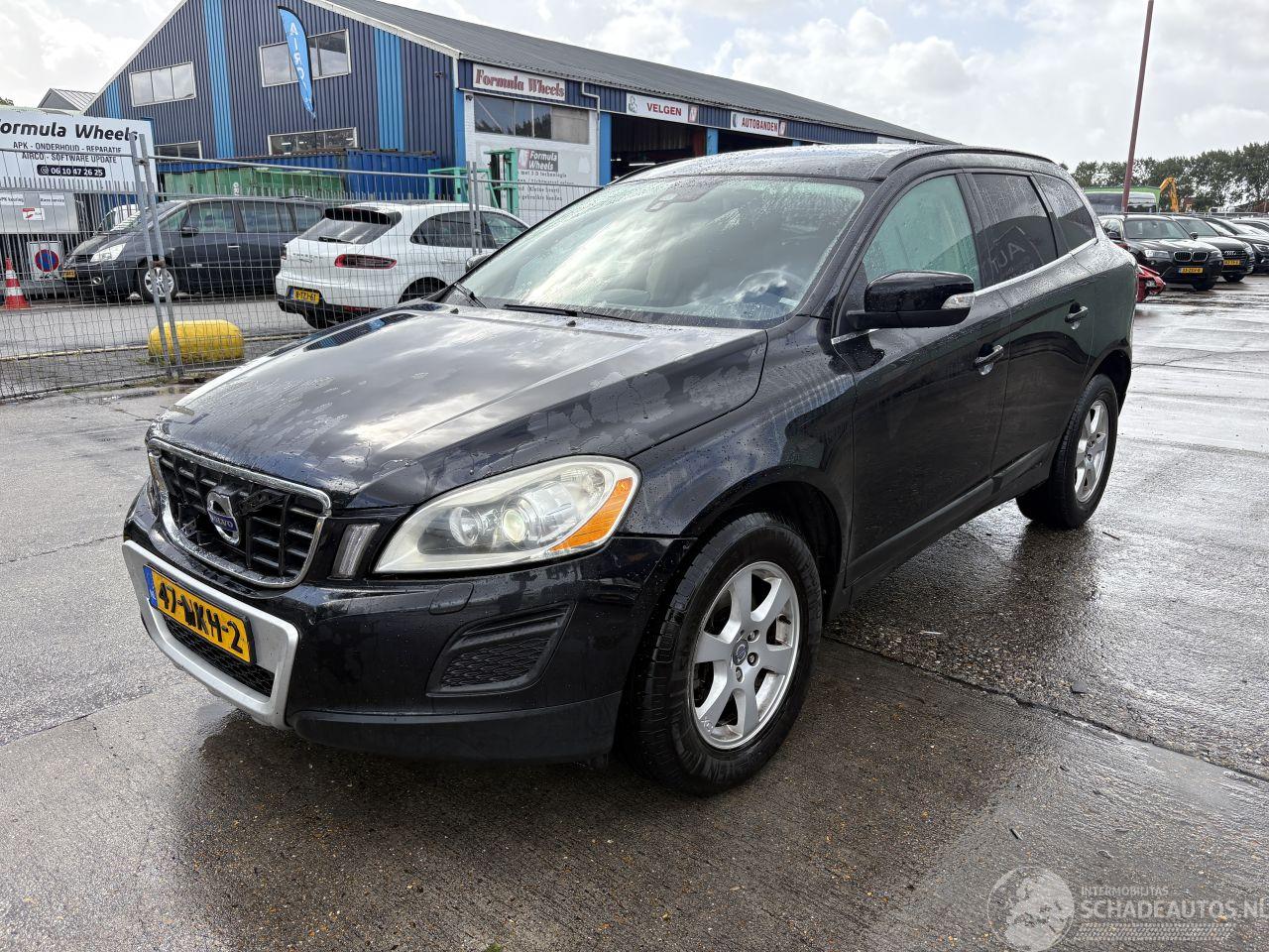 Volvo Xc-60 2.0 D3 Autom. 120KW Clima Navi Xenon Momentum NAP