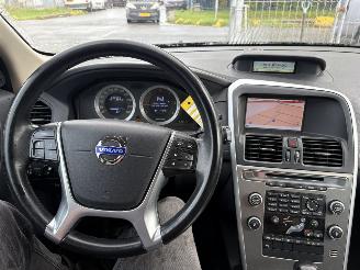 Volvo Xc-60 2.0 D3 Autom. 120KW Clima Navi Xenon Momentum NAP picture 9