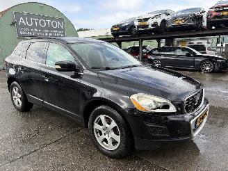 Volvo Xc-60 2.0 D3 Autom. 120KW Clima Navi Xenon Momentum NAP picture 6