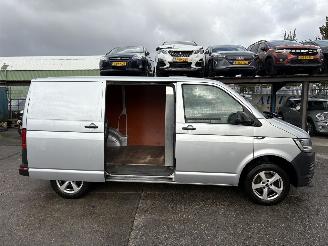 Volkswagen Transporter 2.0 TDI 75KW Airco Schuifdeur L1H1 NAP picture 18