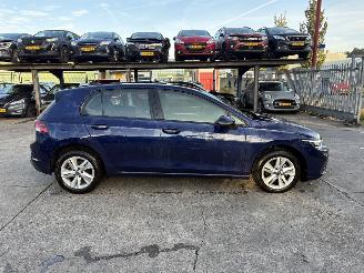 Volkswagen Golf 1.0 eTSI 81KW DSG Clima Navi Led Life Business picture 2