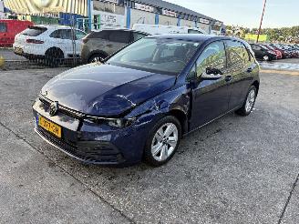 Volkswagen Golf 1.0 eTSI 81KW DSG Clima Navi Led Life Business picture 6