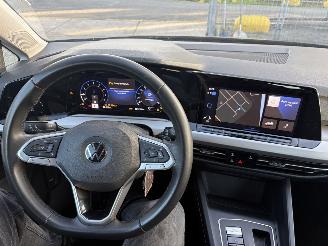 Volkswagen Golf 1.0 eTSI 81KW DSG Clima Navi Led Life Business picture 10