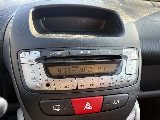 Peugeot 107 1.0-12V 50KW Automaat Airco 5-Drs XS NAP picture 9
