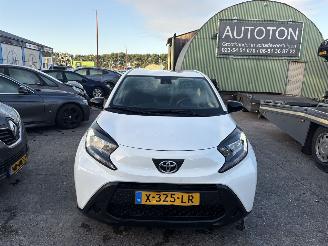 Toyota Aygo X 1.0 VVT-I 53KW MT Play Airco NAP picture 2