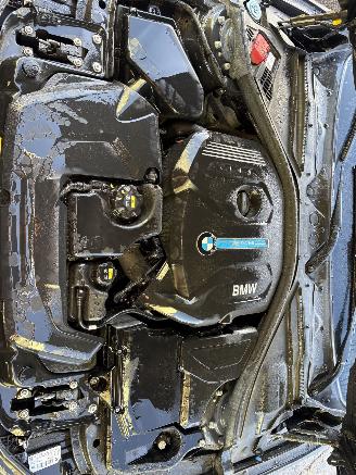 BMW 3-serie 330e 135KW Autom. Clima Navi Leer Schuifdak High Executive NAP picture 15
