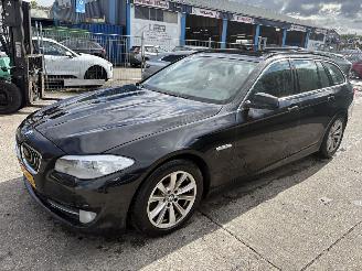 BMW 5-serie 520D 135KW Autom. Pano  Clima Navi Leer High Executive picture 5