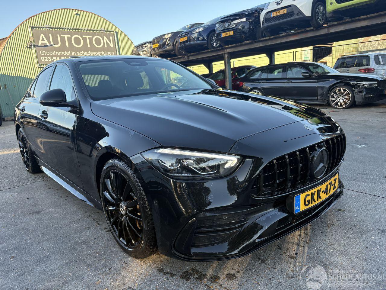 Mercedes C-klasse 200 Autom. 150KW AMG-Line Schuifdak Clima Navi Sfeerverlichting Camera Led Xenon