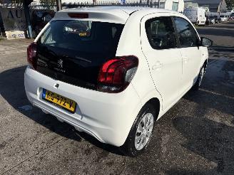 Peugeot 108 1.0 E-VTI 50KW Airco Led Active 5-Drs NAP picture 4
