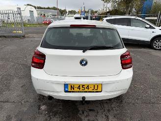 BMW 1-serie 114I 75KW High Executive Navi Airco 5-Drs picture 4