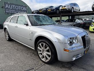 Vaurioauto  passenger cars Chrysler 300 C 3.5 V6 183KW Autom. AWD Clima Navi Schuifdak 2006/10