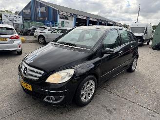 Mercedes B-klasse 200 Autom. 100KW Clima Navi NAP picture 5