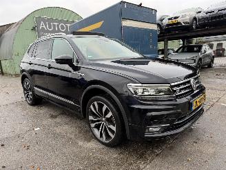 Vaurioauto  passenger cars Volkswagen Tiguan 1.5 TSI 110KW DSG R-Line Pano Clima Navi Allspace Led Xenon 7-Pers NAP 2019/7