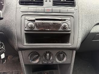 Volkswagen Polo 1.2-12V 51KW Airco 5-Deurs NAP picture 9