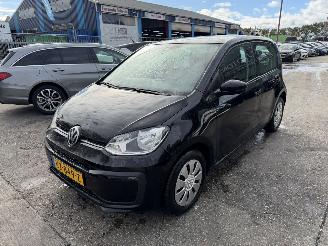 Auto incidentate Volkswagen Up! 1.0 44KW Airco 5-Drs Move Up Bleumotion NAP 2017/1